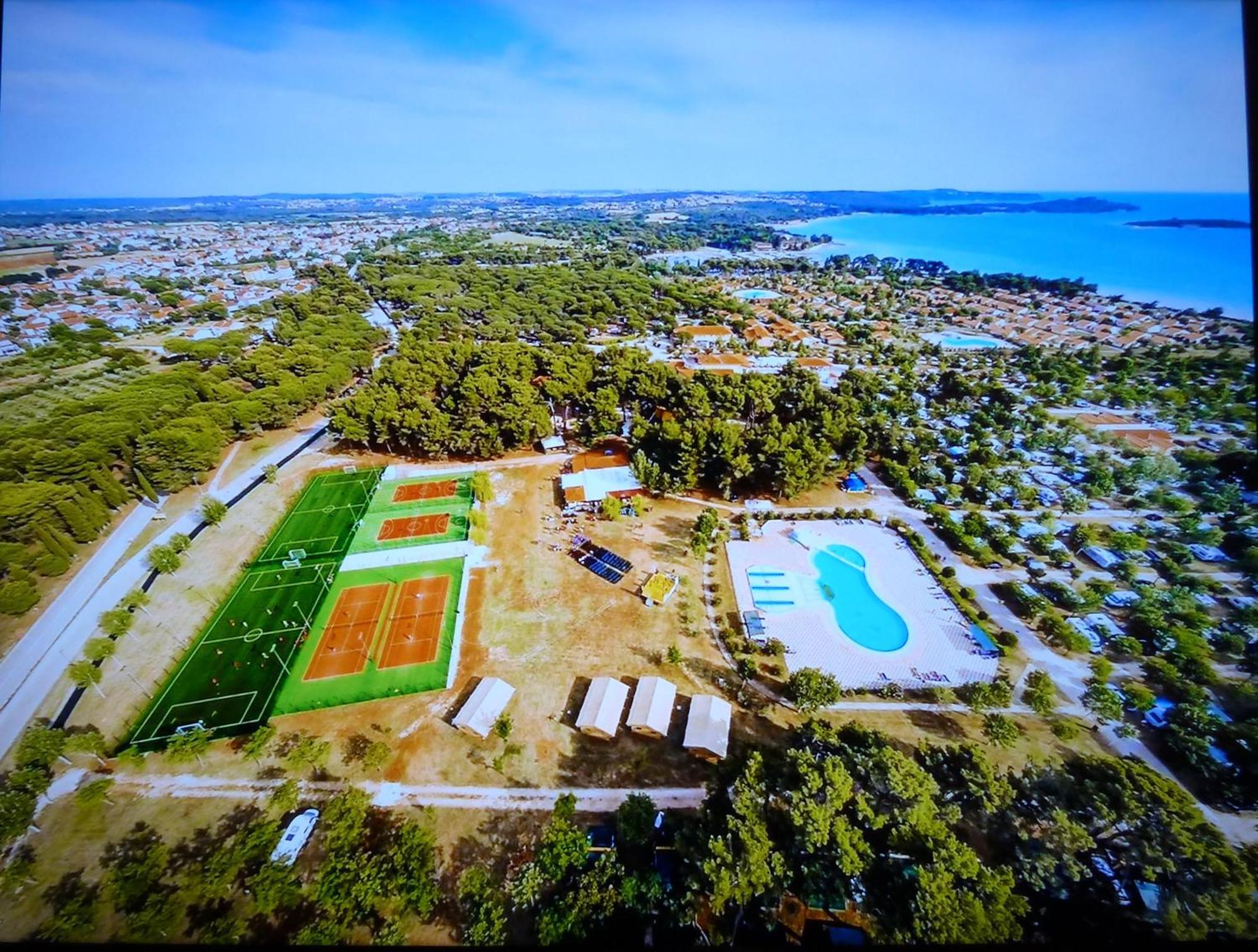 Plamar Mobile Homes Bi Village Fažana Eksteriør billede